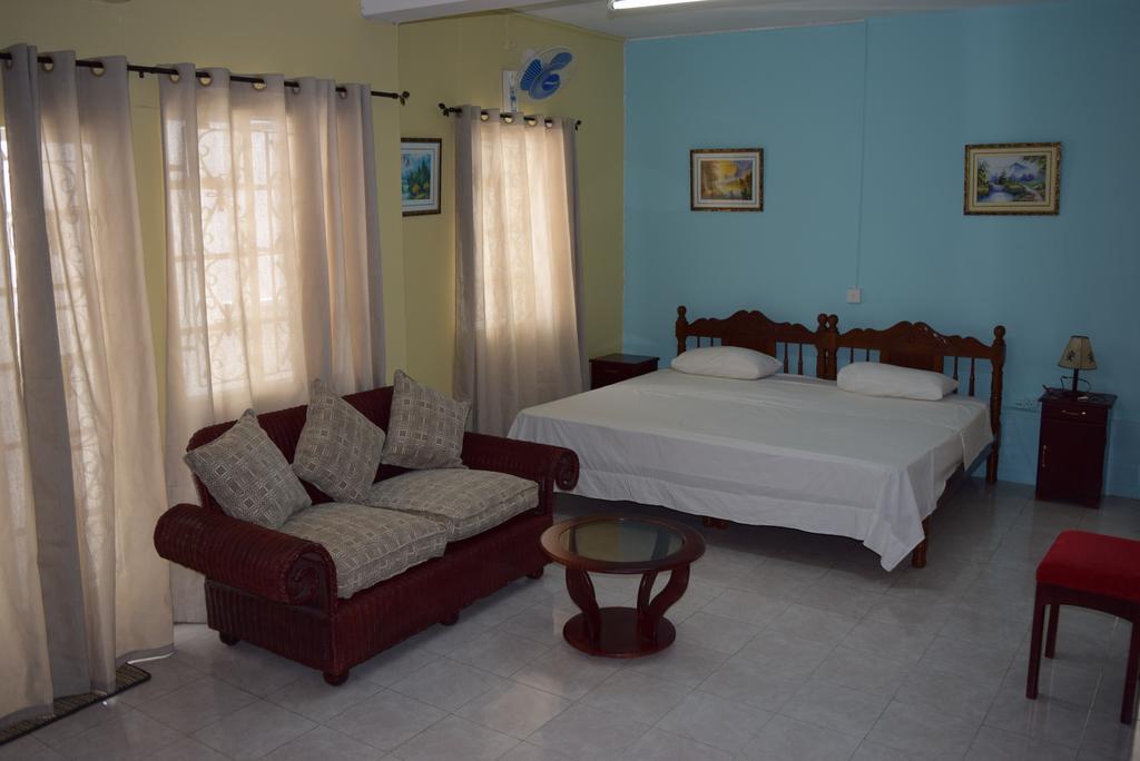 Mauri Holidays 'Budgeted Apartment' La Gaulette Camera foto